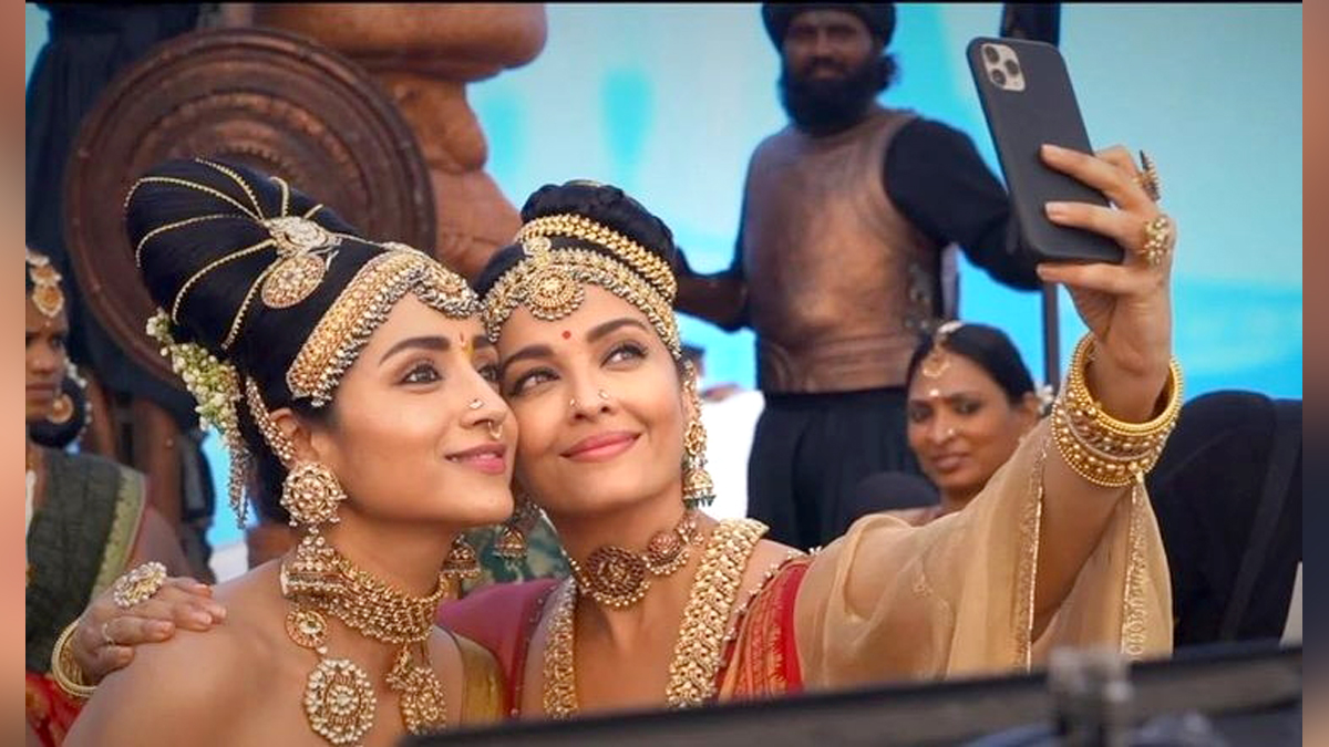 Trisha Hot Sex Fuking Videos - Trisha Krishnan poses with Aishwarya Rai Bachchan on 'Ponniyin Selvan' set  - Daily 24x7 News